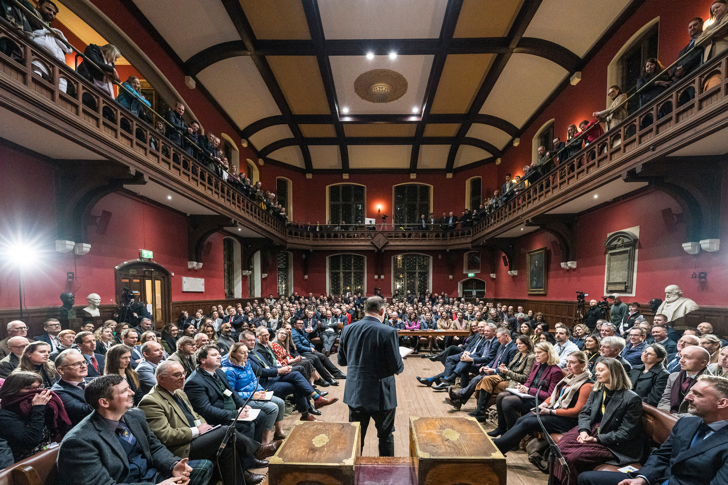 3452038d-ba24-475a-9756-4f61ff5df2fc