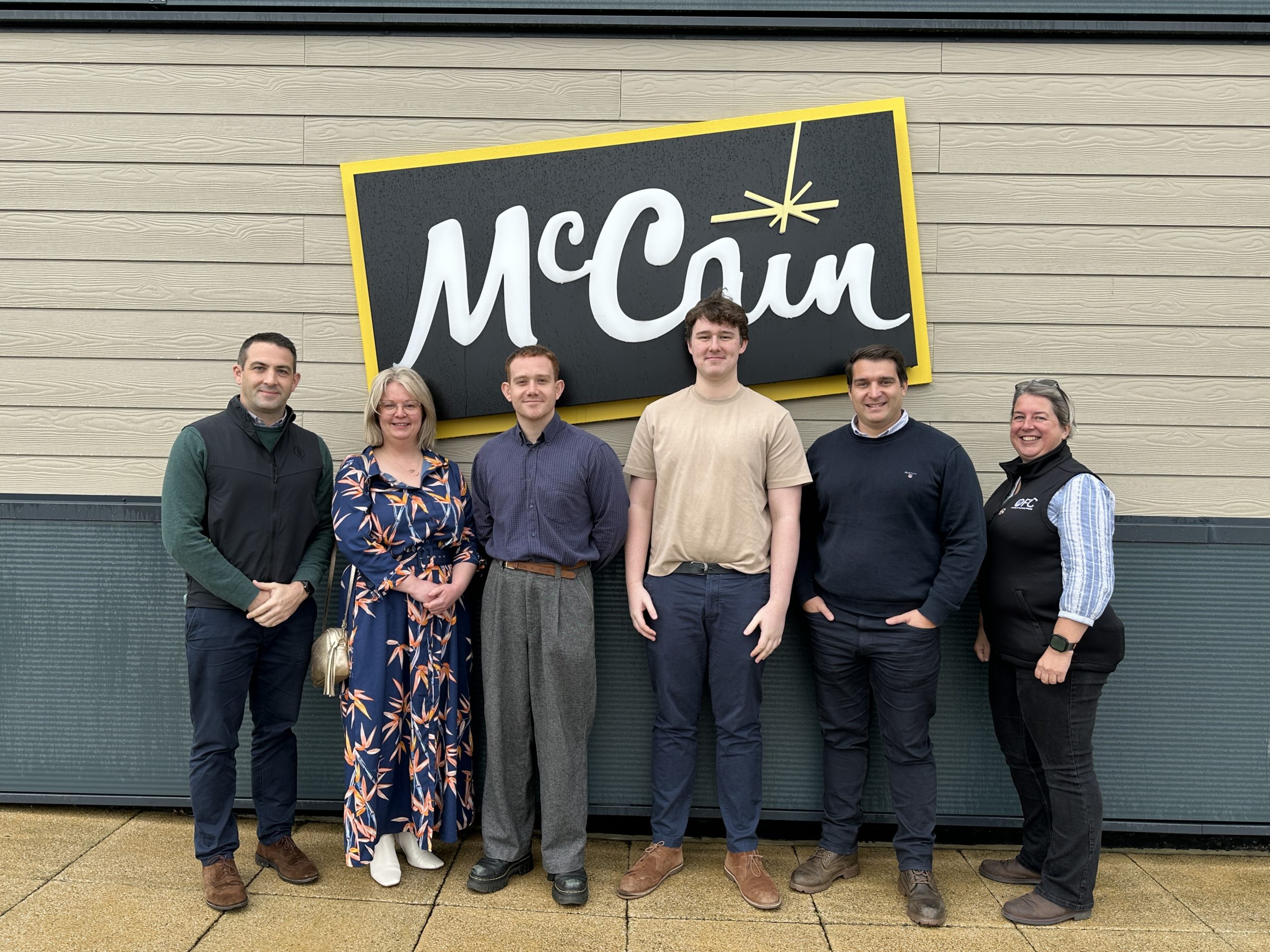 81e5f611-d769-407a-a880-c43358c481c4