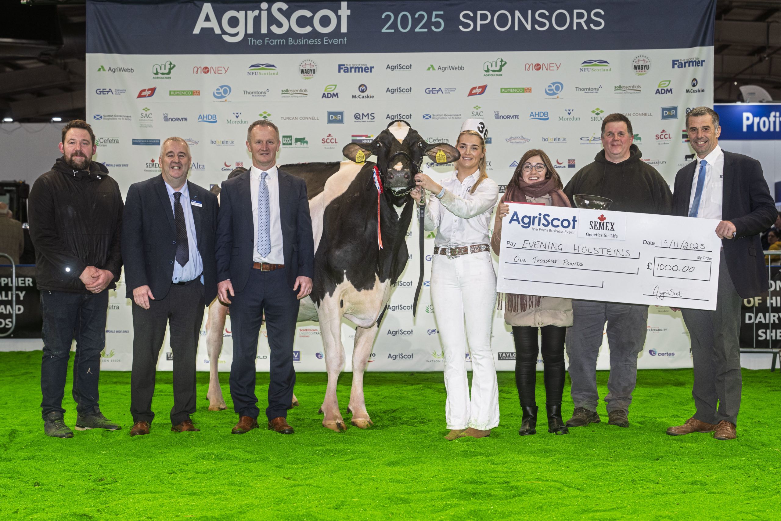 9e085165-2597-4d2c-9019-a122b3e4865c